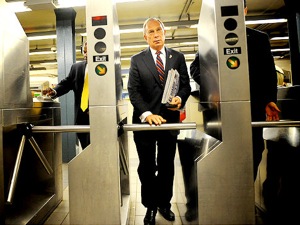 NYCが地下鉄車内に食堂車を検討中！