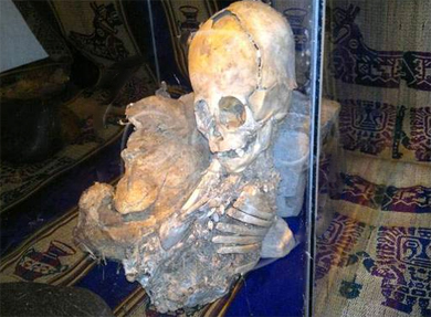 ペルーで500年前のエイリアンのミイラを発見！？